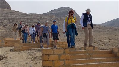 المناطق الأثرية بالمنيا تستقبل وفودا سياحية أوربية