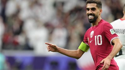 حسن الهيدوس قائد منتخب قطر يعتزل اللعب دوليًا