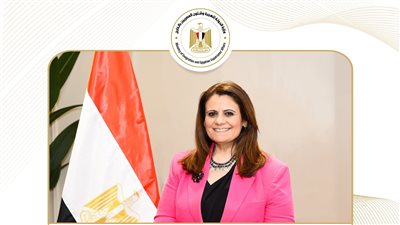 أبرزها قاعدة بيانات المصريين بالخارج.. حصاد نشاط وزارة الهجرة في أسبوع (إنفوجراف)
