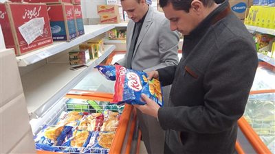 حملات تموينية على المحال التجارية والمخابز بسيدى سالم 