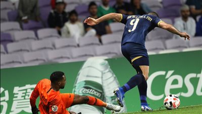 عبدالرزاق حمدالله يدخل تاريخ الدوري السعودي 