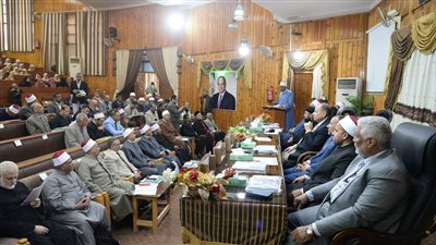 محافظ أسيوط يشهد الاحتفال بمرور 1084 عامًا على تأسيس الجامع الأزهر 