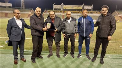 المقاولون يكرم أبو جريشة ورئيس الإسماعيلي 