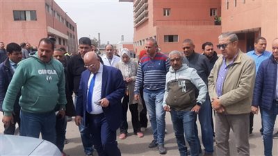 مستشار وزير الإسكان ورئيس مياه القاهرة يتفقدان محطة الأميرية