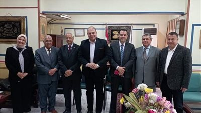 محافظ بني سويف يتابع استعدادات التعليم للمشاركة في النسخة الرابعة من المشروع الوطني للقراءة