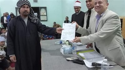 تسليم أراضى سكنية بقرى اللواء صبيح بالوادى الجديد 