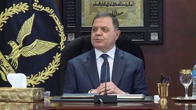 اللواء محمود توفيق يهنىء وزير الدفاع بمناسبة الاحتفال بذكرى العاشر من رمضان