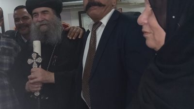 الأنبا يؤانس يقدم التهنئة لأمين مجلس القبائل والعائلات المصرية بأسيوط لافتتاح مقره الجديد