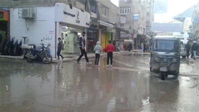 موجة من الأمطار الرعدية تضرب قري كفر الدوار