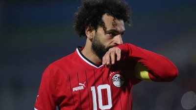 ناقد رياضي: هناك حالة غموض عن علاقة صلاح الحالية بجهاز المنتخب