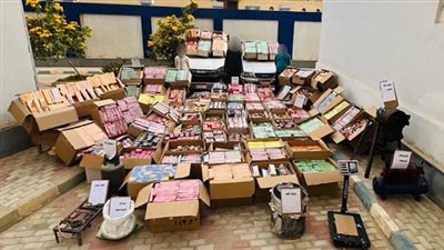 ضبط عاطلين بحوزتهما 39 ألف قطعة ألعاب نارية