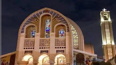 كنيسة العذراء بالنزهة الجديدة تحتفل بعيد الصليب المجيد