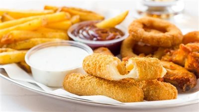 زيني سفرتك بحلقات البطاطس بالجبن المقرمشة.. سهلة ولذيذة