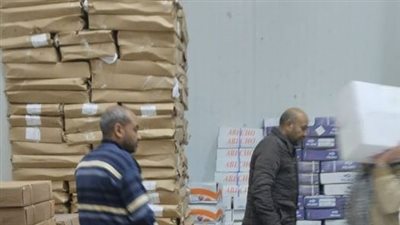 ضبط ٦٢٠ كجم أسماك مجمده غير صالحة للاستهلاك في حملة تموينية بكفر الدوار