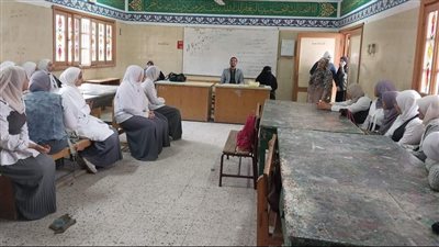 ثقافة الفيوم تحتفل بذكرى العاشر من رمضان مع طلاب المدارس 