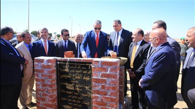 النقيب العام ومحافظ الفيوم يضعان حجر الأساس لمدينة المحامين السكنية بالفيوم الجديدة