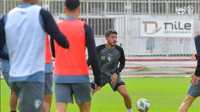 تقسيمه قويه للاعبى الزمالك فى نهاية المران 