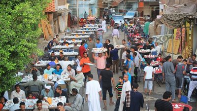  بأمر الـغلاء .. إلغاء أكبر مـوائد الإفـطار الرمـضانية  