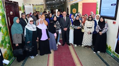 500 عمل إبداعي متميز  لطلاب كلية التربية بمعرضها الفني بجامعة سوهاج