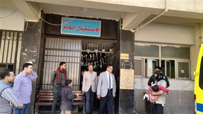 محافظ أسيوط يطمئن على الاطفال المصابين بحادث ديروط