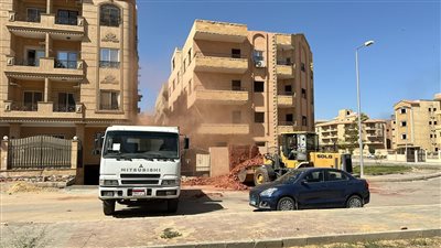 رئيس جهازالشروق: إيقاف وإزالة 4 مخالفات بنائية بالمدينة