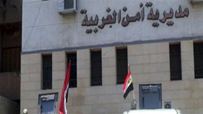 ضبط عامل بمدرسة سرق الأبواب الألوميتال