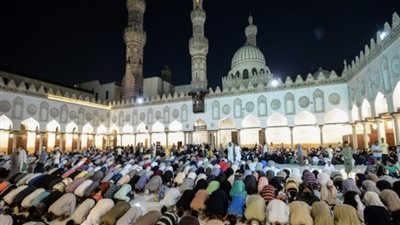 صلاة العشاء والتراويح بالجامع الأزهر في الليلة الـ12 من رمضان (بث مباشر)