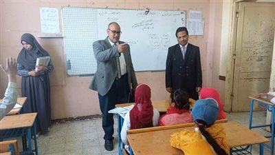 مدير تعليم قنا يتفقد عددا من مدارس إدارة أبوتشت