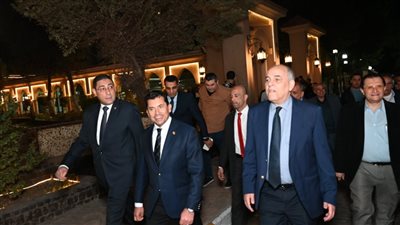 وزير الشباب والرياضة يتفقد أعمال التطوير بنادي الصيد ويشيد بالطفرة الإنشائية بالنادي