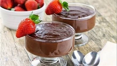 دون إفساد الريجيم| حضري مهلبية بالشوكولاتة الداكنة والفراولة