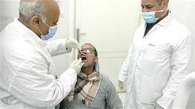 توقيع الكشف الطبي على 1709 مواطن بسمالوط 