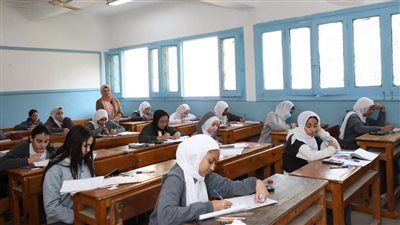 موعد امتحانات شهر مارس لطلاب صفوف النقل 2024 