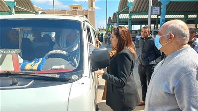 نائب محافظ البحيرة تشدد علي الإلتزام بتعريفة الركوب الجديدة 