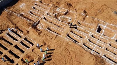 العثور على 65 جثة في مقبرة جماعية غرب ليبيا.. صدمة