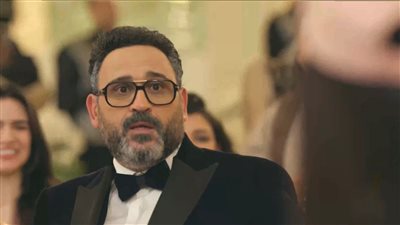 أكرم حسني يواجه زوجته في قاعة الفرح بمسلسل بابا جه في الحلقة ١٢