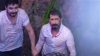 أحمد عيد ينفعل على رامز جلال بعد سقوط نظارته في البحيرة