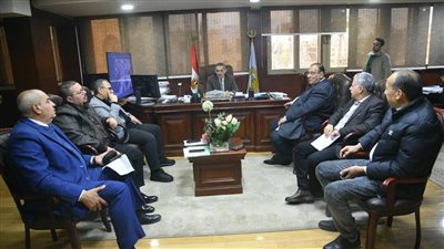 محافظ الغربية يلتقي أعضاء مجلس النواب لبحث مطالب المواطنين