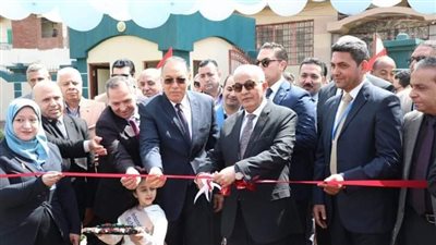وزير التربية والتعليم يفتتح المدرسة الرسمية الدولية بفاقوس 