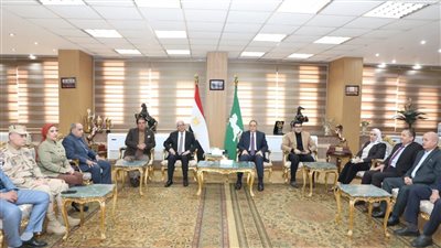 وزير التربية والتعليم يجتمع مع مديرى الإدارات التعليمية في الشرقية