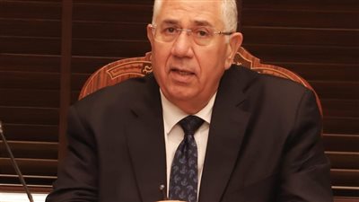 وزير الزراعة يبحث مع البعثة الاشرافية للايفاد موقف مشروع الاستثمارات الزراعية المستدامة 