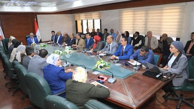 محافظ سوهاج يترأس الاجتماع التحضيري لإطلاق مشروع 