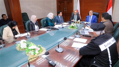 محافظ سوهاج يترأس اجتماع اللجنة العليا لحوكمة منظومة العمران  