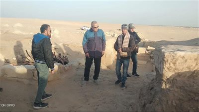 عكاشة يتفقد المناطق الأثرية فى مصر الوسطى 