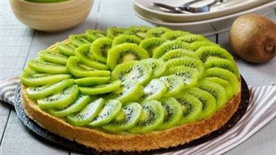 لدعم صحة العظام.. حضري تارت الكيوي بالكريمة الشهية