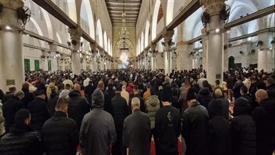 قوات الاحتلال تقتحم الأقصى وتجبر المعتكفين على مغادرته