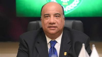 مصيلحي يؤازر لاعبي الإتحاد قبل مواجهة المصري 