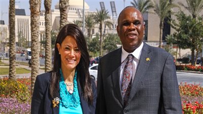 المشاط تبحث تحقيق التكامل بين منصة «حافز» وجهود البنك الأفريقي لتمكين القطاع الخاص