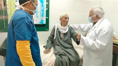 توقع الكشف الطبي على 1709 مواطن بسمالوط مجانا 