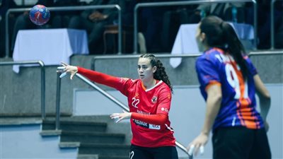 لاعبة سيدات يد الأهلي بعد الثنائية : نسير بثبات تجاه الطريق الصحيح