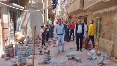 محافظ أسيوط: استمرار تركيب بلاط الإنترلوك بالحارات الضيقة بمركز البداري